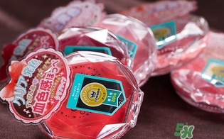 canmake腮紅膏怎么用？canmake腮紅膏使用方法