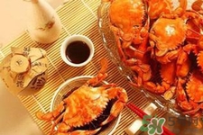 喝白酒能吃螃蟹嗎？吃螃蟹喝什么酒好？