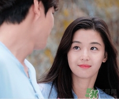 人魚色口紅什么牌子好？人魚色口紅推薦