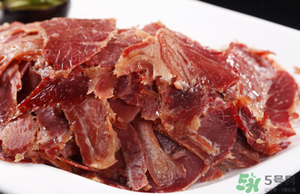 熟羊肉可以冷凍嗎？熟牛肉放冷藏還是冷凍？