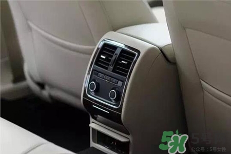 冬天車里暖氣耗油嗎？汽車冬天開暖風費油嗎？