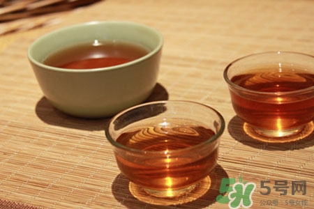 冬天喝菊花茶好嗎？冬天喝菊花茶加枸杞好嗎？