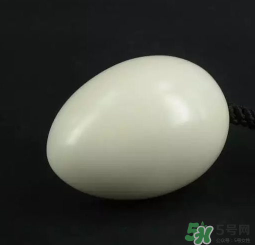 熟雞蛋滾臉有什么好處？熟雞蛋滾臉能吸毒素嗎？
