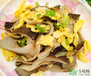 平菇能和雞蛋一起吃嗎？平菇和雞蛋能一起吃嗎？