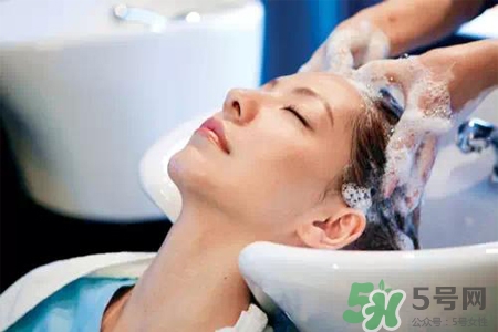 產(chǎn)后可以洗頭嗎？產(chǎn)后多久可以洗頭發(fā)？