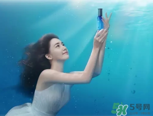 悅詩風(fēng)吟熔巖海水精華怎么用？悅詩風(fēng)吟熔巖海水精華使用方法