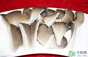 坐月子能吃平菇嗎？坐月子能不能吃平菇？