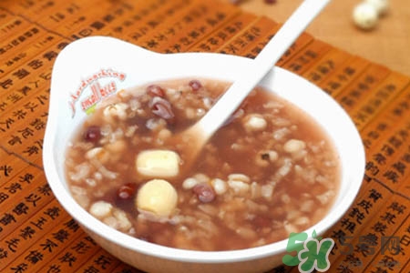 冬天可以喝紅豆薏米粥嗎？冬天喝紅豆薏米粥好嗎？