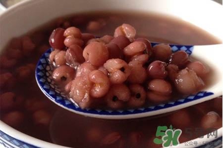 冬天可以喝紅豆薏米粥嗎？冬天喝紅豆薏米粥好嗎？