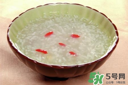 米酒變酸是怎么回事？米酒酸了應(yīng)該怎么辦？