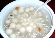 產(chǎn)婦喝米酒后還能喂奶嗎？哺乳期喝米酒會(huì)影響喂奶嗎？
