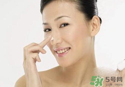 綿羊油可以搽臉嗎？綿羊油可不可以搽臉？