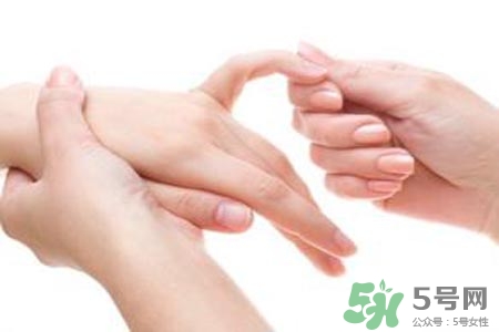 冬天洗衣服手冷怎么辦？教你洗衣不傷手的6妙招