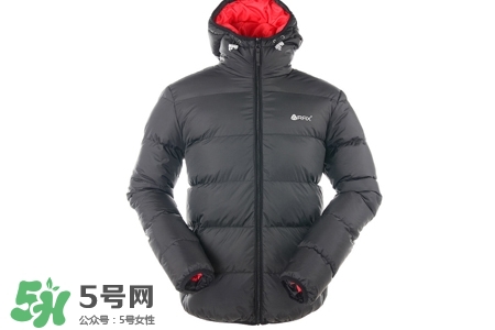 冬天穿皮衣和羽絨服哪個更保暖？冬天穿皮衣好還是羽絨服好？
