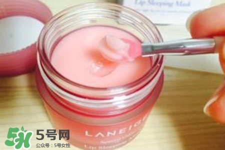 蘭芝唇膜怎么清洗？蘭芝唇膜需要用卸妝水清洗嗎？