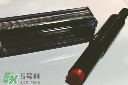 紀梵希新禁忌之吻唇膏有幾個顏色？紀梵希禁忌之吻唇膏新舊區(qū)別