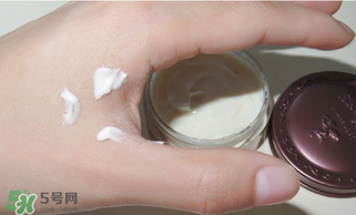 思親膚眼霜怎么樣？skin food眼霜適合年齡
