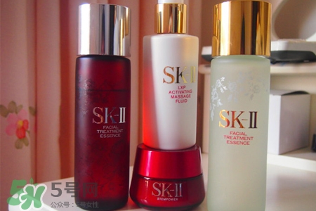 sk2神仙水含激素么？sk2神仙水對(duì)皮膚有依賴性嗎？