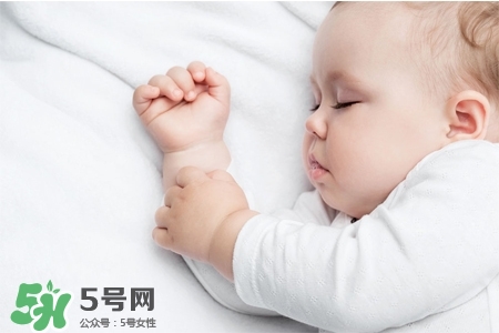 產(chǎn)后胸部下垂什么原因？產(chǎn)后胸部下垂怎么辦？