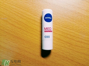 妮維雅唇膏和曼秀雷敦唇膏哪個好？妮維雅和曼秀雷敦對比