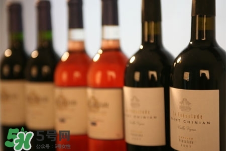 春節(jié)喝黃酒好嗎？春節(jié)喝黃酒的七大健康理由
