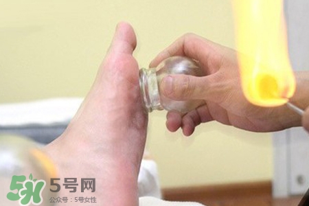 冬天拔火罐能減肥嗎？拔火罐什么季節(jié)減肥效果最好？