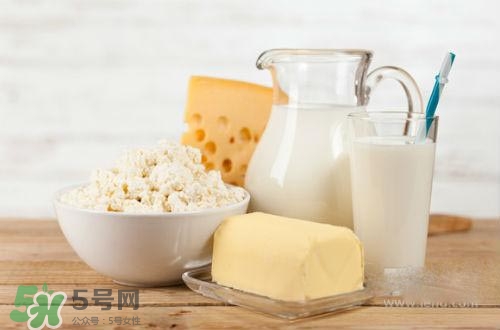 長痘痘補(bǔ)充什么維生素？長痘痘補(bǔ)充維生素b嗎？