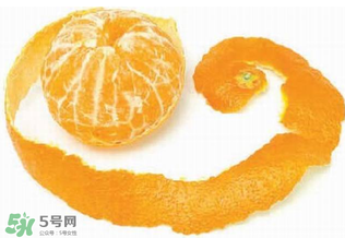 新鮮橘子皮能泡水喝嗎？新鮮橘子皮泡水喝的功效