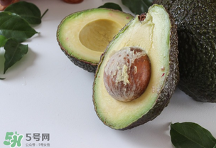 切開的牛油果怎么保存？牛油果切開后能放多長時(shí)間？