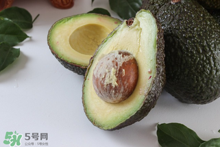 ?牛油果切開后不熟怎么辦？?牛油果沒熟切開了怎么辦？
