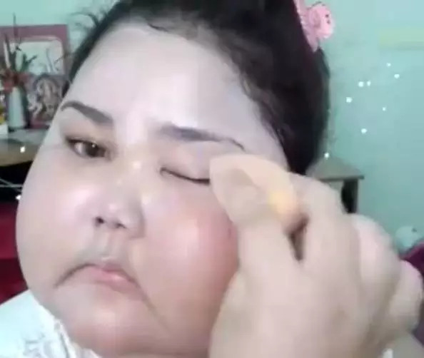 臉胖怎么化妝好看？臉大怎么化妝好看
