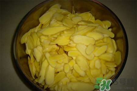 口含生姜片止咳嗎？姜治咳嗽嘔吐小秘方