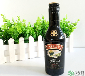 女生適合喝什么酒？什么酒適合女生喝？