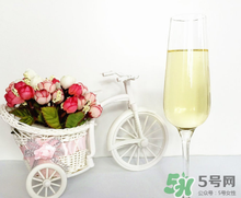 女生適合喝什么酒？什么酒適合女生喝？