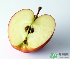 切開(kāi)的蘋(píng)果為什么會(huì)變色？切開(kāi)的蘋(píng)果怎樣才不變色？