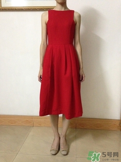 年會要穿禮服嗎？年會禮服搭配