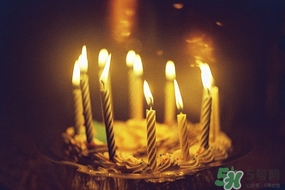 生日穿什么顏色的鞋子？生日穿什么鞋子搭配