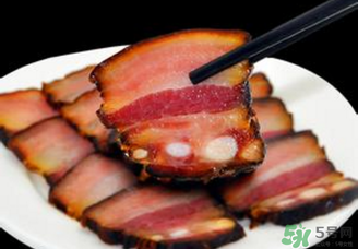 腌咸肉一斤肉放多少鹽？腌咸肉一斤肉放鹽比例