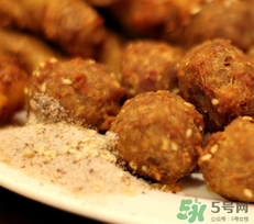 肉丸子可以用面粉嗎？肉丸子用什么粉？