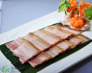 腌肉長毛了還能吃嗎？腌肉長綠毛了還能吃嗎？