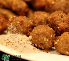 肉丸子發(fā)霉可以吃嗎？肉丸子長霉有霉點怎么辦？
