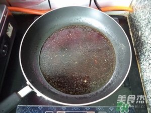肉丸子可以用面粉嗎？肉丸子用什么粉？