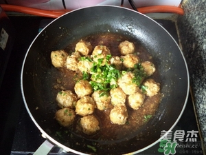 肉丸子可以用面粉嗎？肉丸子用什么粉？