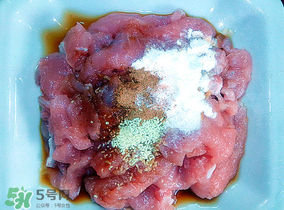 腌肉用什么粉？腌肉可以用面粉嗎？