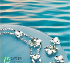 施華洛世奇是銀的嗎？施華洛世奇是白金嗎？