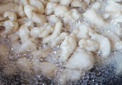 熬豬油為什么要加水？熬豬油水放多了怎么辦？