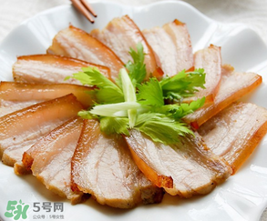 腌肉怎么做好吃？腌肉炒什么菜好吃？