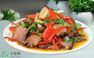 臘肉蒸還是煮？臘肉蒸好還是煮好？