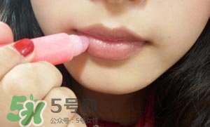 唇線(xiàn)筆可以當(dāng)口紅嗎？唇線(xiàn)筆和口紅的區(qū)別？