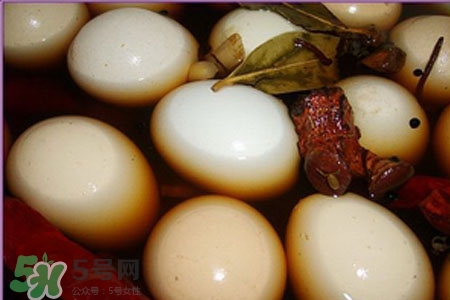 腌雞蛋放多少鹽？腌雞蛋10斤需多少鹽？